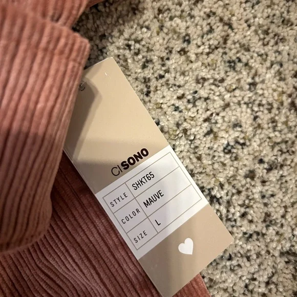 Shacket - Picture 3 of 4